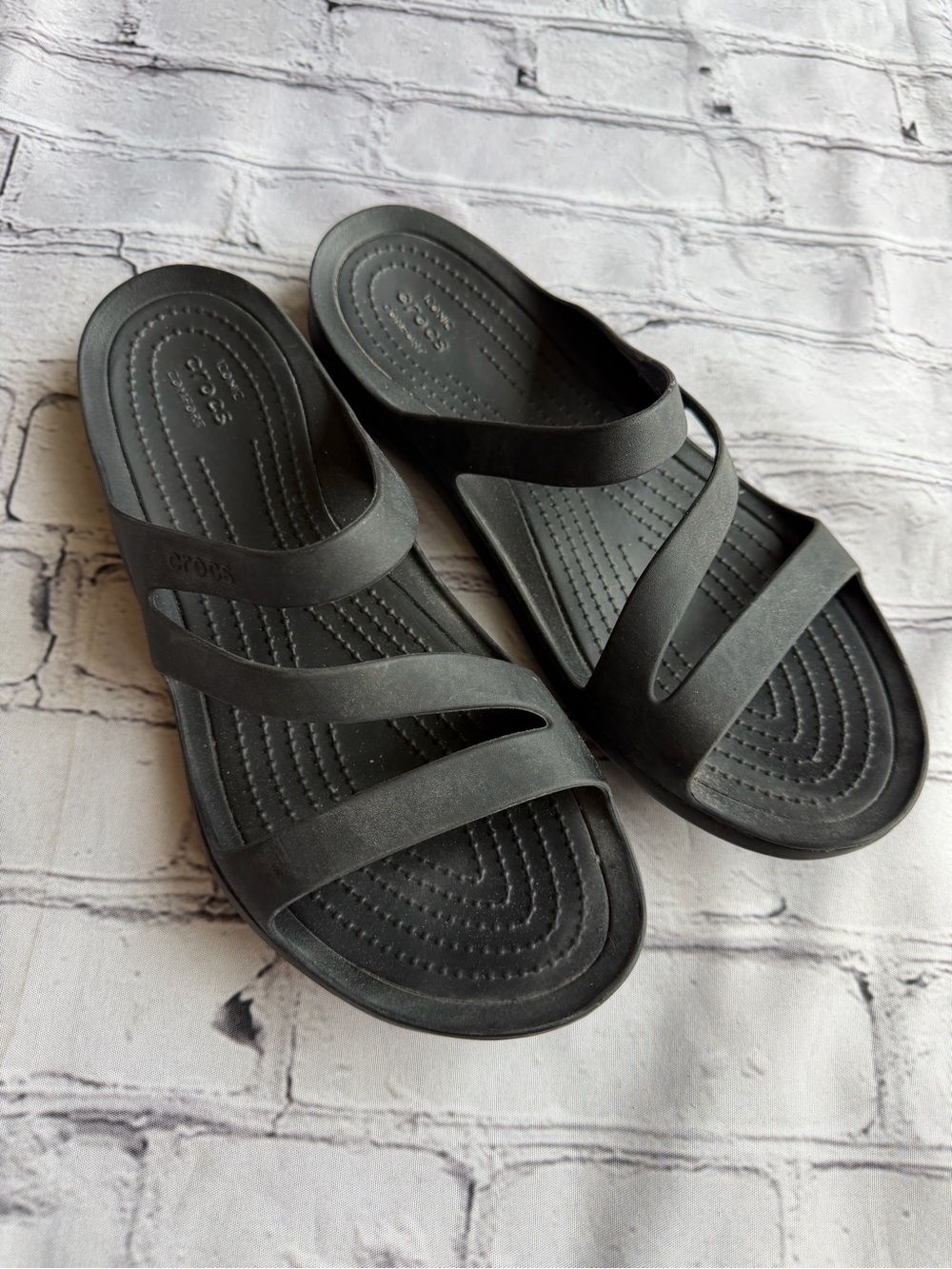 Crocs Swiftwater Women's Sandal Black Strappy Slide 8 Comfort Casual Shoes